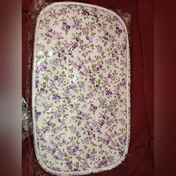 2/30$ Or 3/$35 NEW cosmetic floral case purple&black makeup brushes(#930)(N) - Picture 4 of 8